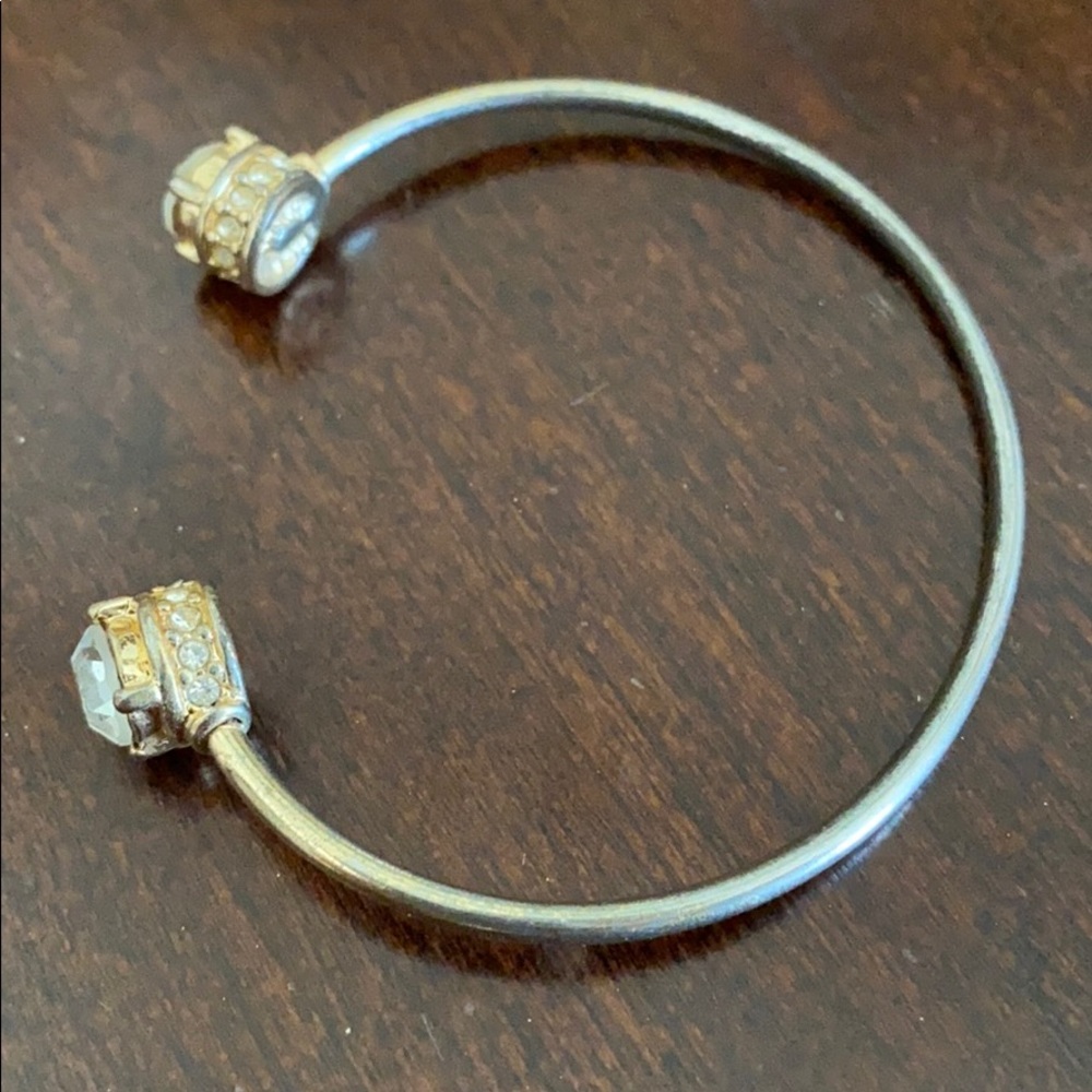 Gold cuff bracelet - Picture 3 of 3